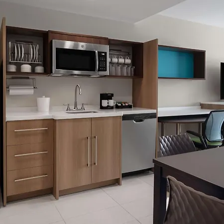 Home2 Suites By Hilton Des Moines At Drake University Exterior foto