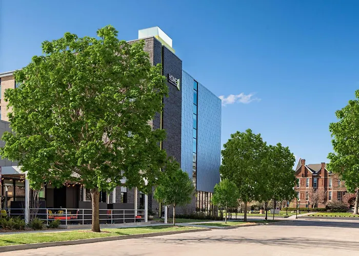 Home2 Suites By Hilton Des Moines At Drake University